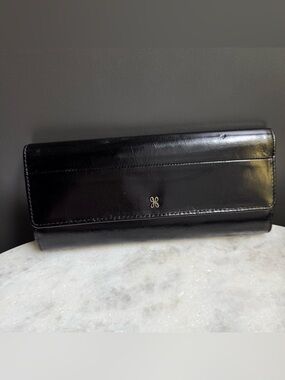 HOBO Jill Continental Trifold Leather Wallet